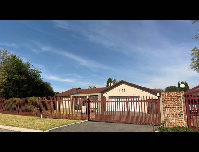 3 BEDROOM PROPERTY TO RENT IN PARKRAND